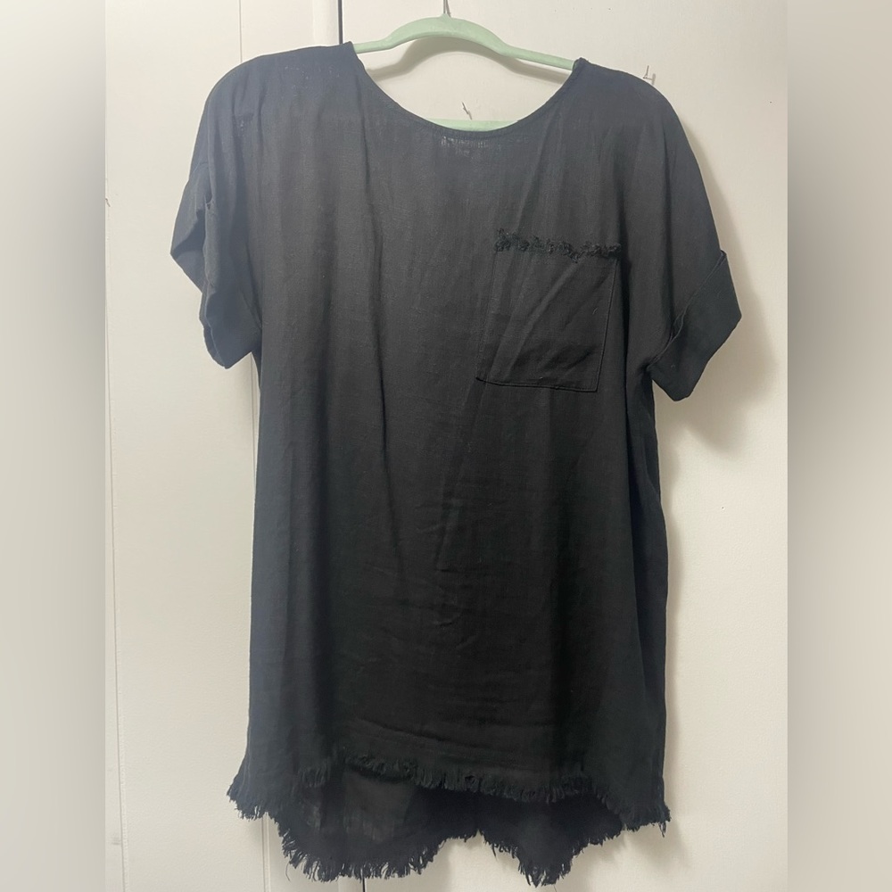 Umgee black linen top, size small